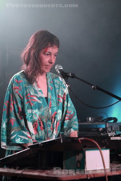 LES MORTS VONT BIEN - 2023-04-29 - PARIS - La Maroquinerie - Carine Donneger